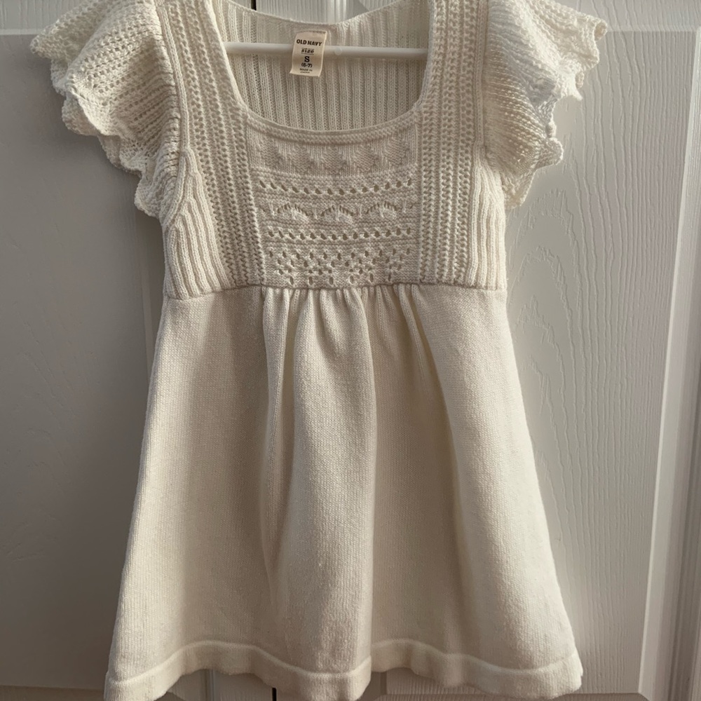 EUC - Ivory Old Navy Dress Size 6-7